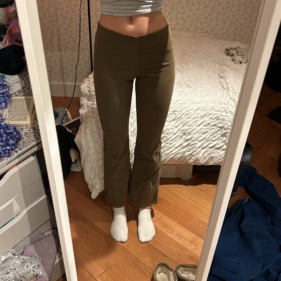 Aritzia Wilfred stretchy brown bootcut pants - Picture 2 of 3